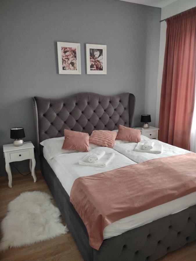 Апартаменты Karina Apartman Дунайска-Стреда Экстерьер фото